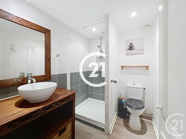 Appartement T2 à vendre  2 pièces - 44,60 m 2   COGNAC  - 16