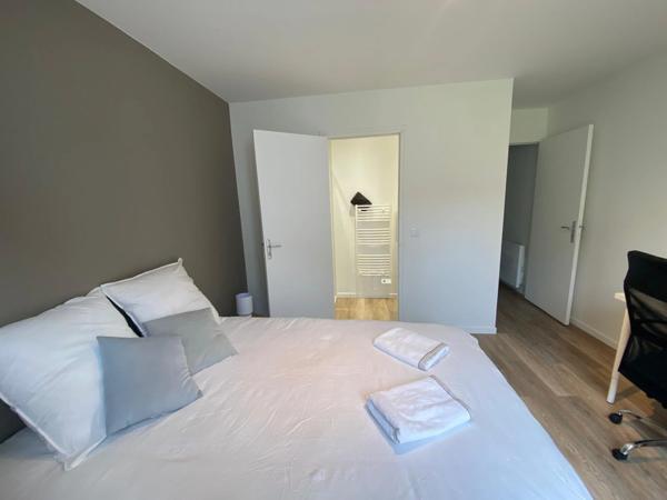 A louer NOISY LE GRAND Triplex meublé idéal colocation