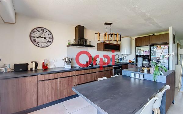 Appartement à vendre    4 pièces • 77,44 m2 La Seyne-sur-Mer