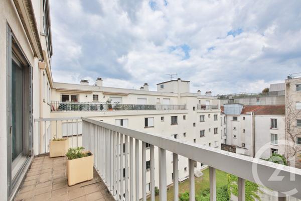 Appartement F4 à vendre  4 pièces - 97,48 m2 PARIS - 75015