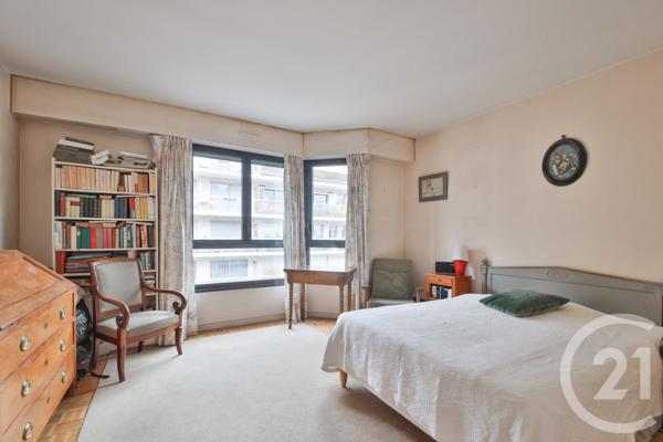 Appartement F4 à vendre  4 pièces - 97,48 m2 PARIS - 75015