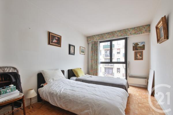 Appartement F4 à vendre  4 pièces - 97,48 m2 PARIS - 75015