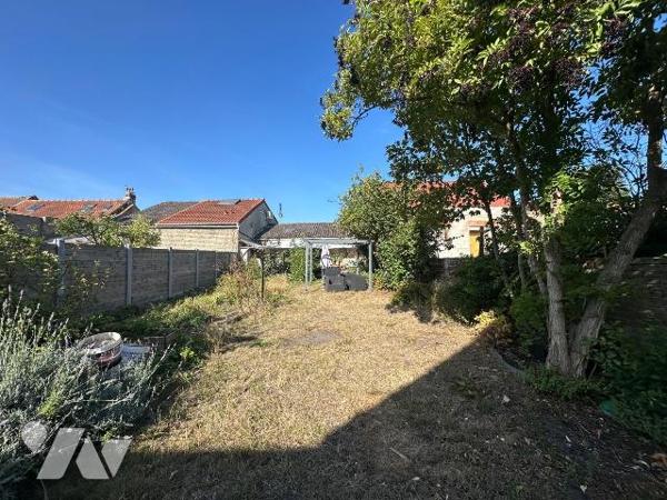 Maison mitoyenne 156,93 m² - Gravelines centre - Jardin sans vis-à-vis

À vendre, maison mito...