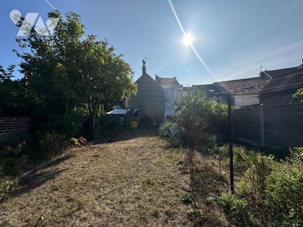 Maison mitoyenne 156,93 m² - Gravelines centre - Jardin sans vis-à-vis

À vendre, maison mito...