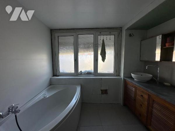Maison mitoyenne 156,93 m² - Gravelines centre - Jardin sans vis-à-vis

À vendre, maison mito...