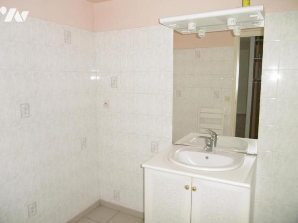 EU, appartement de 2 pièces 