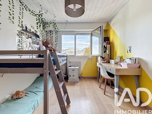 Appartement à vendre 4 pièces 84 m² Saint-Pierre-en-Faucigny