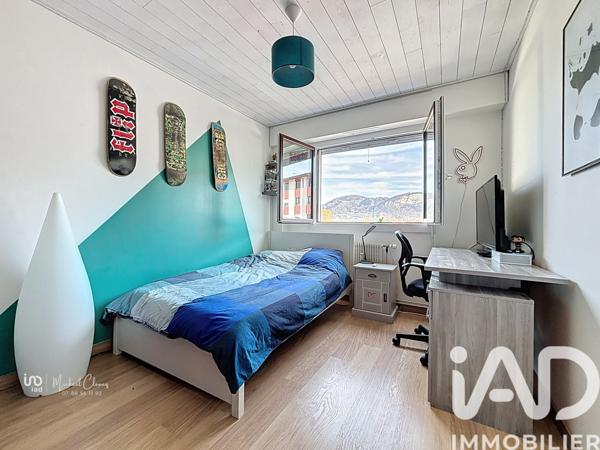 Appartement à vendre 4 pièces 84 m² Saint-Pierre-en-Faucigny