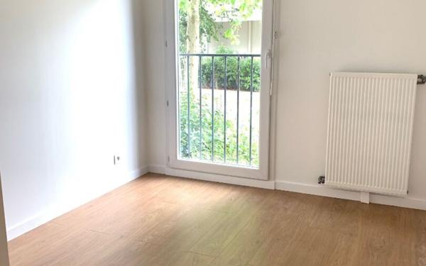 Appartement à louer    3 pièces •  Massy