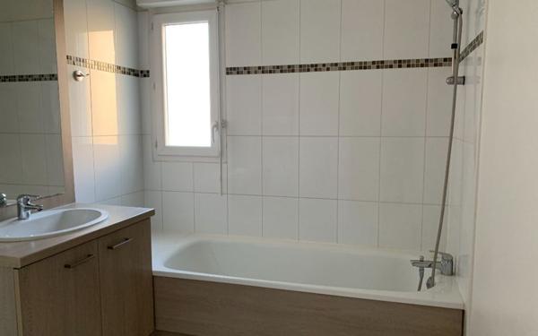 Appartement à louer    3 pièces •  Massy