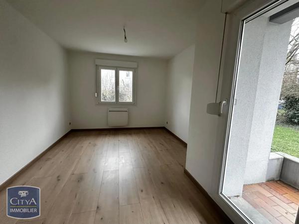 Appartement à louer 4 pièces 81.11m²
