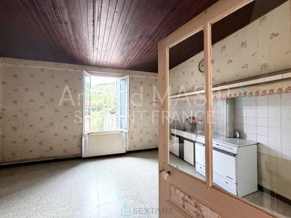 MAISON BEAUX VOLUMES, 191M² HAB, 5 CH, GARAGE, GRAND JARDIN ACCES RIVIERE