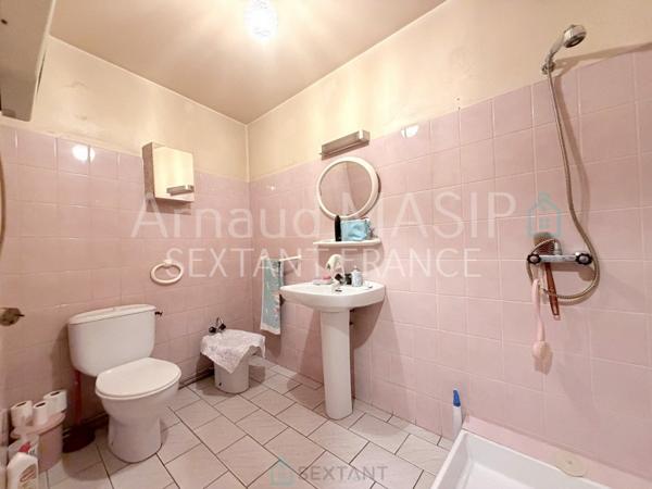 MAISON BEAUX VOLUMES, 191M² HAB, 5 CH, GARAGE, GRAND JARDIN ACCES RIVIERE
