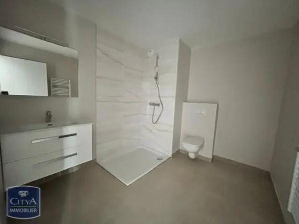 Appartement à louer 2 pièces 44.36m² Charbonnières-les-Bains (69260)