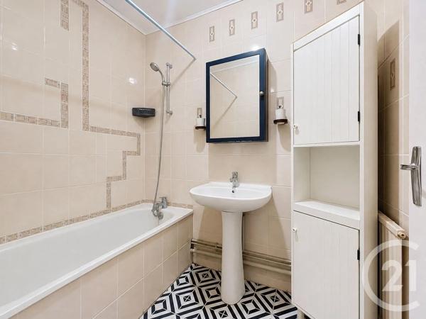Appartement F4 à vendre  4 pièces - 108,56 m 2   TOURCOING  - 59