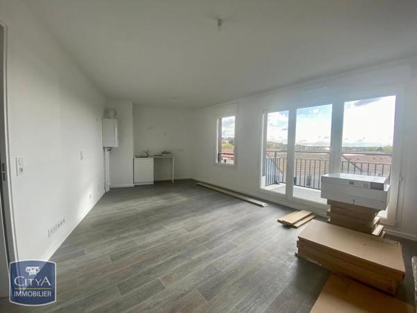 Appartement à louer 4 pièces 83.02m² Montlhéry (91310)
