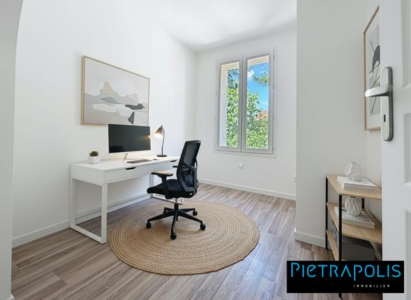 Maison rénovée de 123 m² avec logement indépendant, jardin et garage à Villefranche-sur-Saône