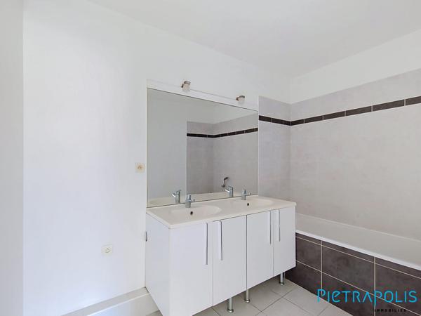 SETE: Quartier ancien conservatoire, Appartement T3, Terrasse, Double garage