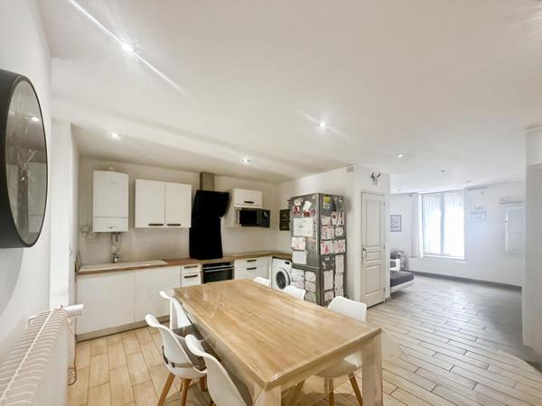 Maison rénovée 100 m² + jardin + domotique ? Quartier Mohon