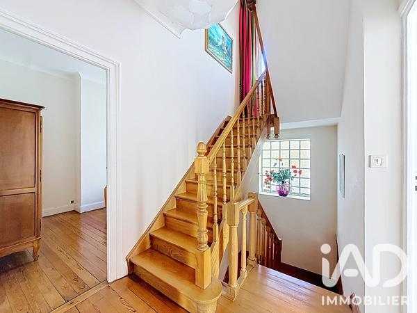 Maison à vendre 8 pièces 198,33 m² Douai