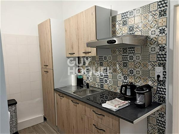 Location : appartement, meublé, F2 (45 m²) à AVIGNON