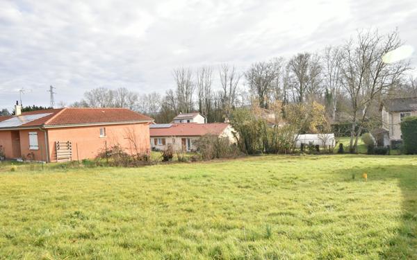 Terrain à vendre    Villieu-Loyes-Mollon