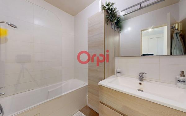 Appartement à vendre    2 pièces • 48,96 m2 Clichy-sous-Bois