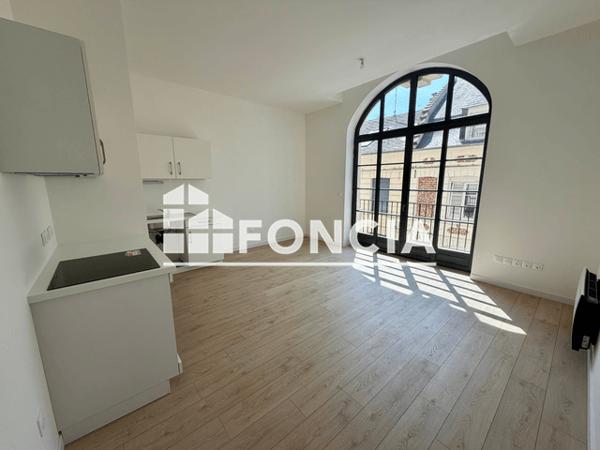 Location Appartement 3 pièces 62.3 m² - 8 - 10 RUE DU BLOC Arras 62000