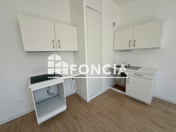 Location Appartement 3 pièces 62.3 m² - 8 - 10 RUE DU BLOC Arras 62000