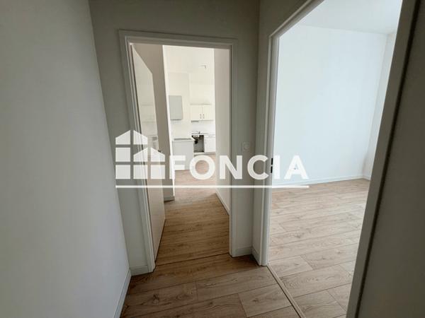 Location Appartement 3 pièces 62.3 m² - 8 - 10 RUE DU BLOC Arras 62000
