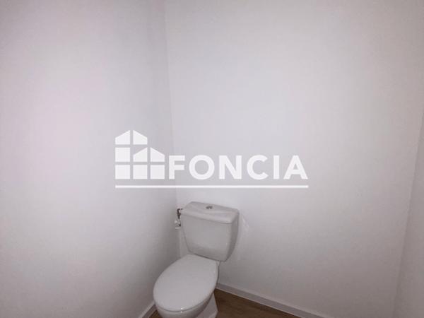 Location Appartement 3 pièces 62.3 m² - 8 - 10 RUE DU BLOC Arras 62000