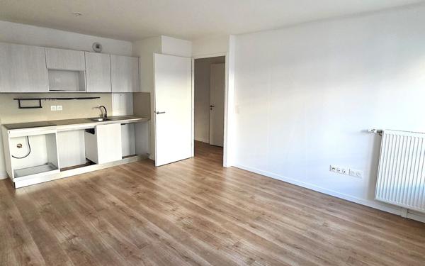 Appartement à vendre    2 pièces • 40,07 m2 Le Blanc-Mesnil