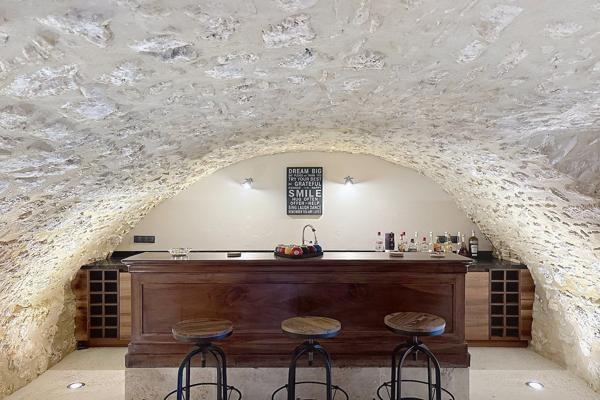 Vente Mas Uzès 20 Pièces 900 m²