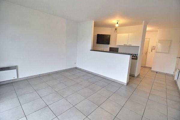 Appartement Marseille 8ème 2 pièces 45.18 m2 avec extérieur