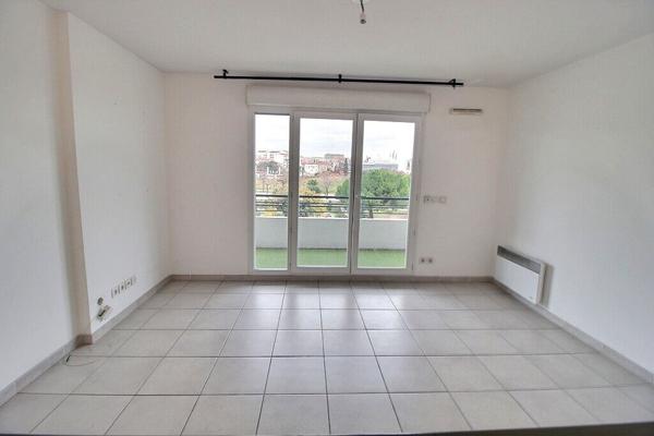 Appartement Marseille 8ème 2 pièces 45.18 m2 avec extérieur