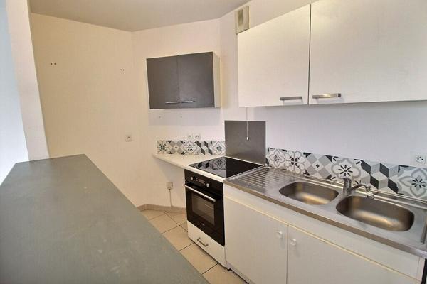 Appartement Marseille 8ème 2 pièces 45.18 m2 avec extérieur