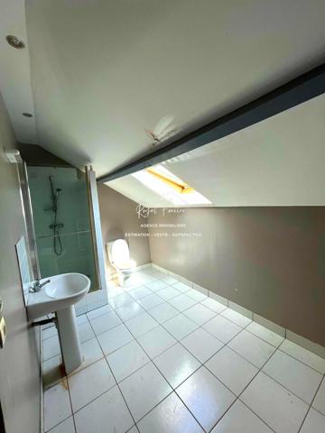Maison sur sous-sol proche de la gare