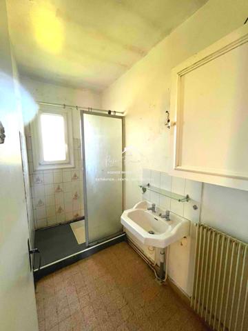 Maison sur sous-sol proche de la gare