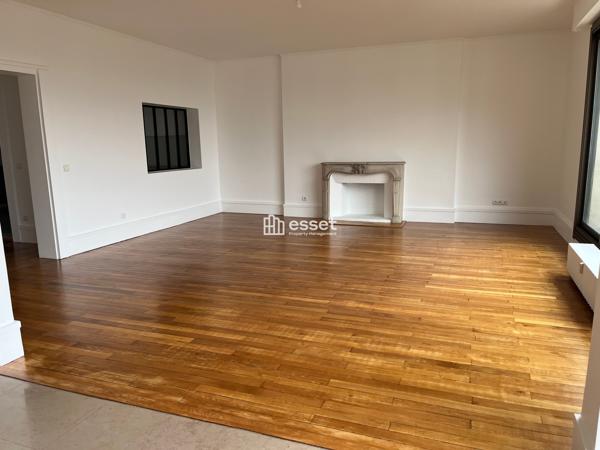 Location Appartement 5 pièces 178 m² - Saint Cloud 92210