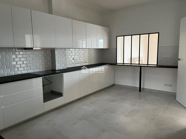 Location Appartement 5 pièces 178 m² - Saint Cloud 92210