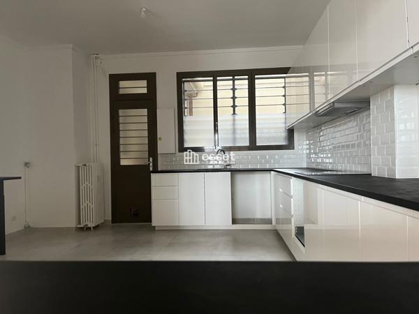 Location Appartement 5 pièces 178 m² - Saint Cloud 92210