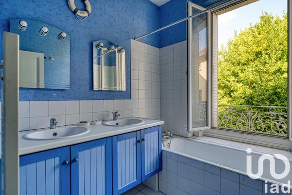 Maison à vendre 7 pièces 204 m² Suresnes