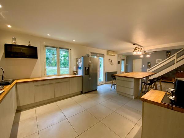 Grande maison dans Archiac