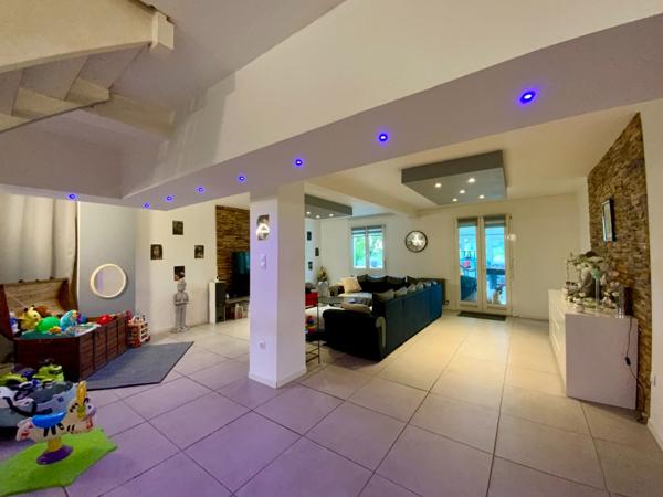 Grande maison dans Archiac