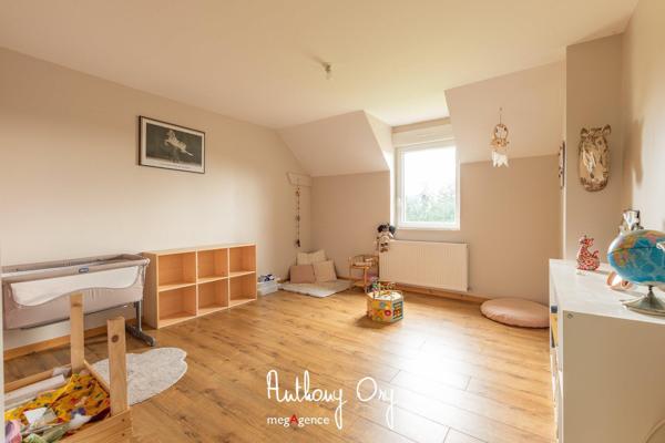 Maison à VIRE NORMANDIE, 14500 - 7 pièces 185m²