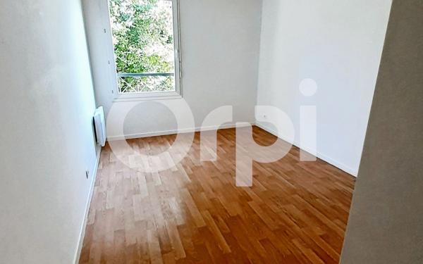 Appartement à louer    3 pièces • 60 m2 Nanteuil-le-Haudouin