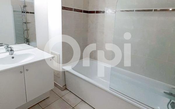 Appartement à louer    3 pièces • 60 m2 Nanteuil-le-Haudouin