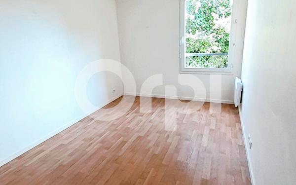 Appartement à louer    3 pièces • 60 m2 Nanteuil-le-Haudouin