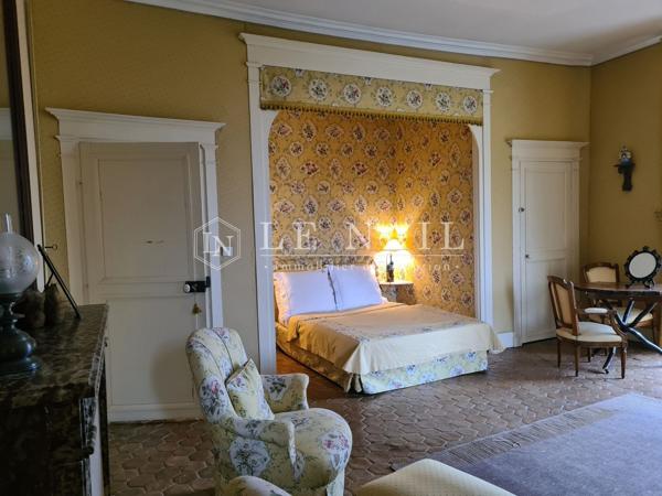 Château ISMH et son petit château en Bourgogne au cœur de la Nièvre