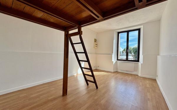 Appartement à vendre    1 pièce • 26,81 m2 Coulommiers